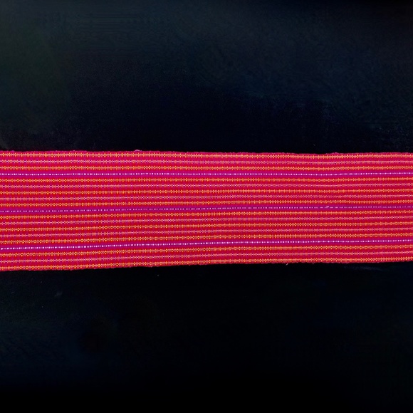 Hand Woven Table Runner Central America Fuschia Yellow Ethnic 13 X 54 Excellent - Picture 7 of 9